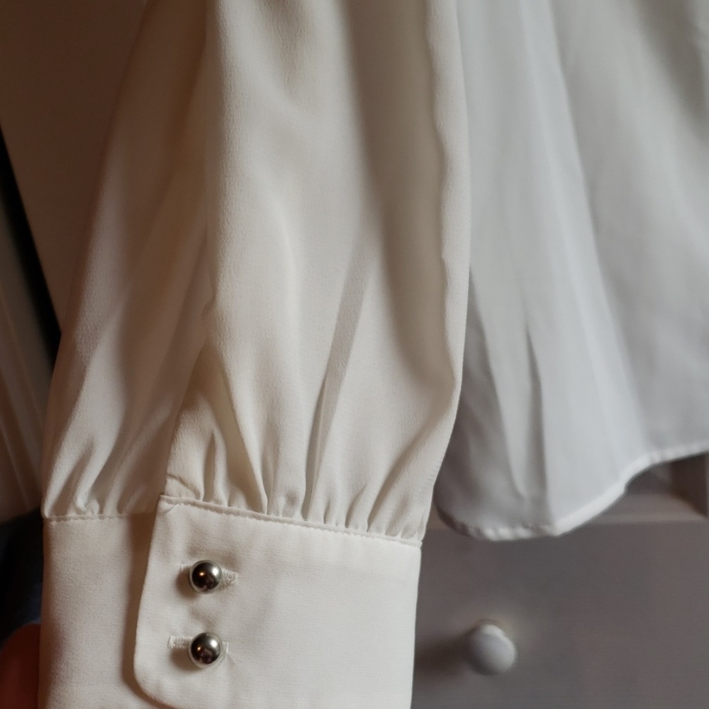 Button down blouse - Picture 3 of 4